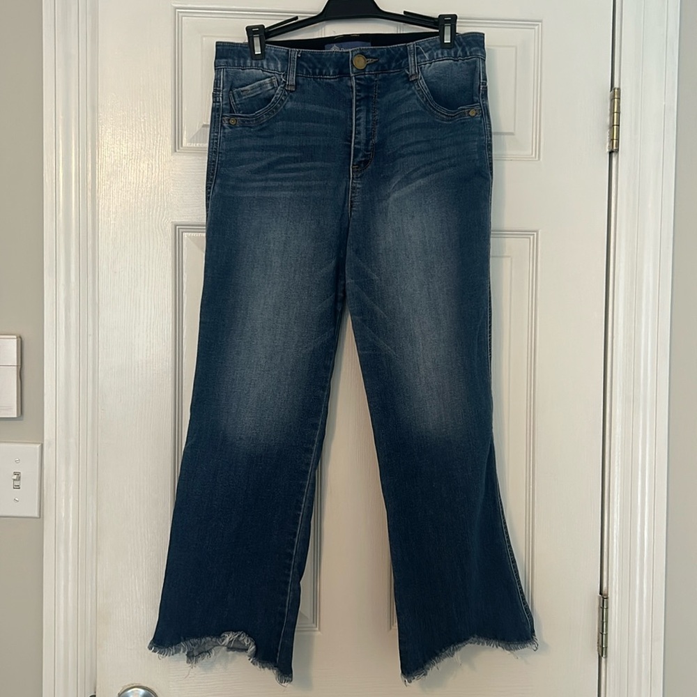 Size 8 “Ab”solution Jeans